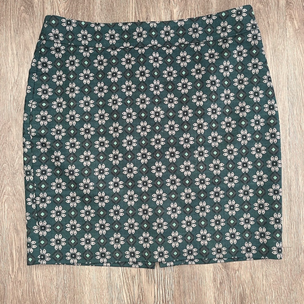 LOFT Green Floral Pencil Skirt